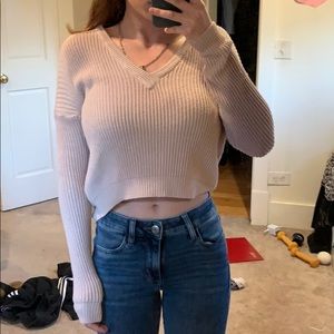 Light pink cropped brandy Melville sweater